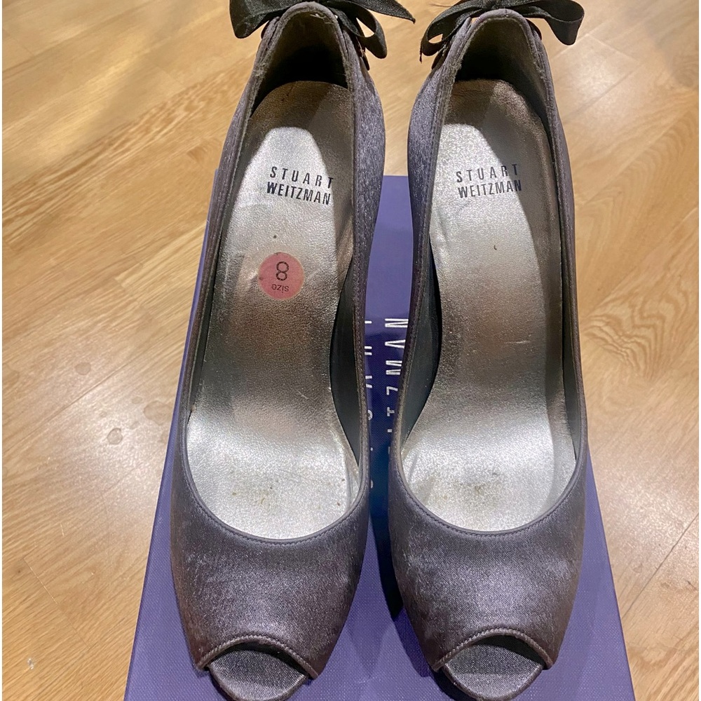 Stuart Weitzman peep toe satin pumps size 8